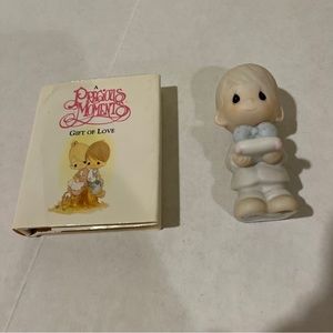 Precious Moments Ring Bearer and Gift of love book